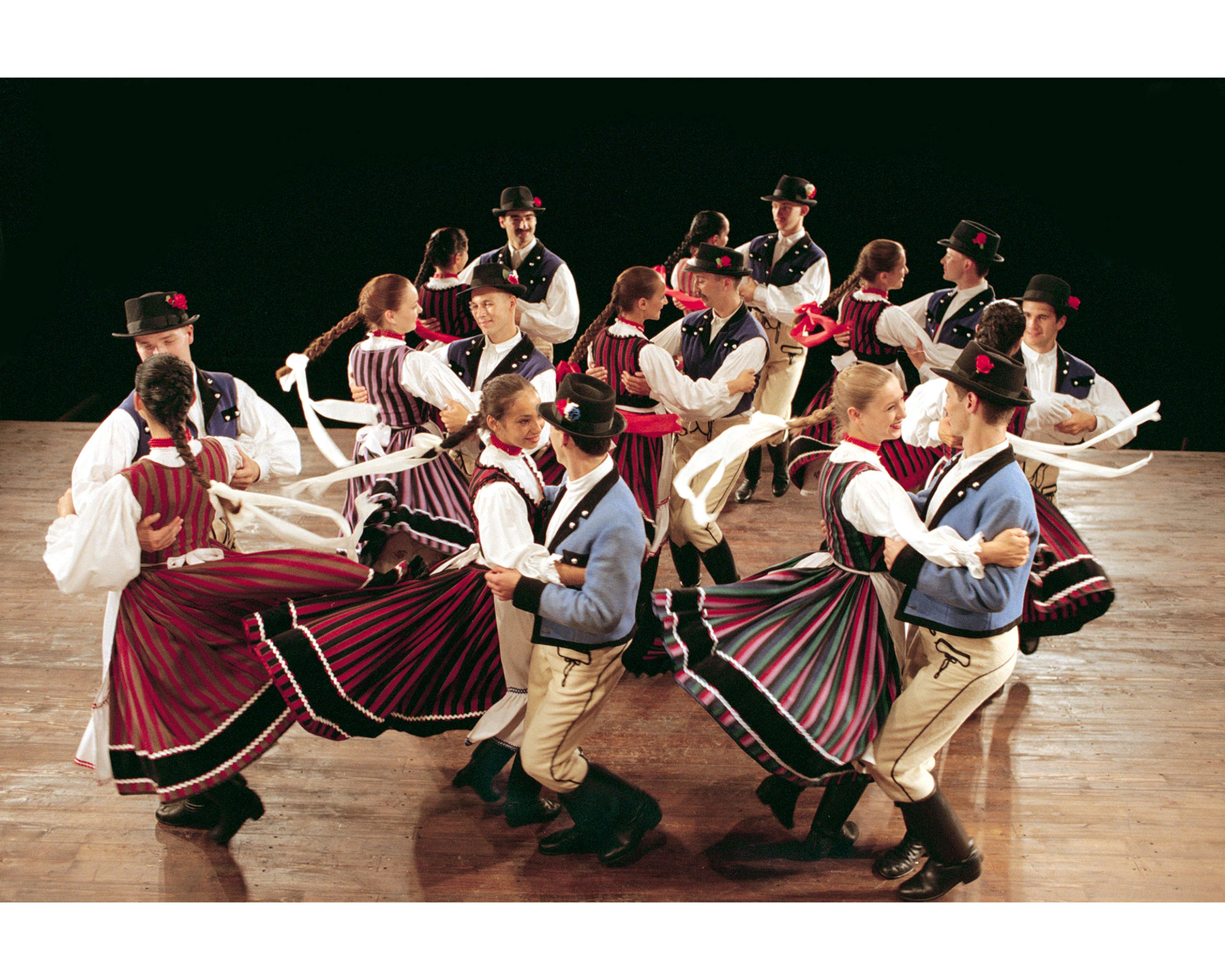Traditional music and dance of Hungary come alive