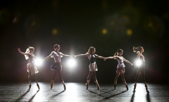 BalletMet dancers in James Kudelka's 